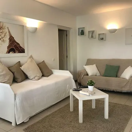 Cosy Central Flat Appartamento Vilamoura